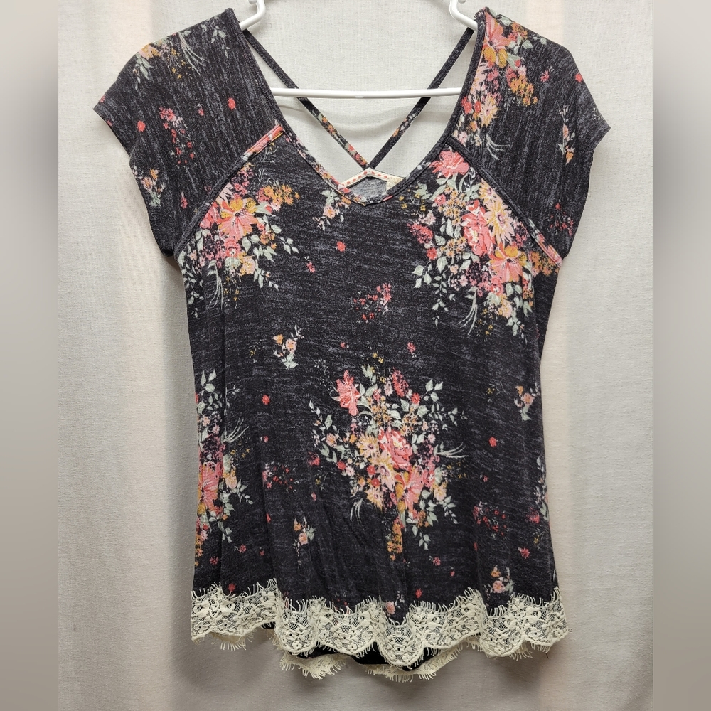 Rewind Size Small Top With Cut Out Back Black With Floral Pattern